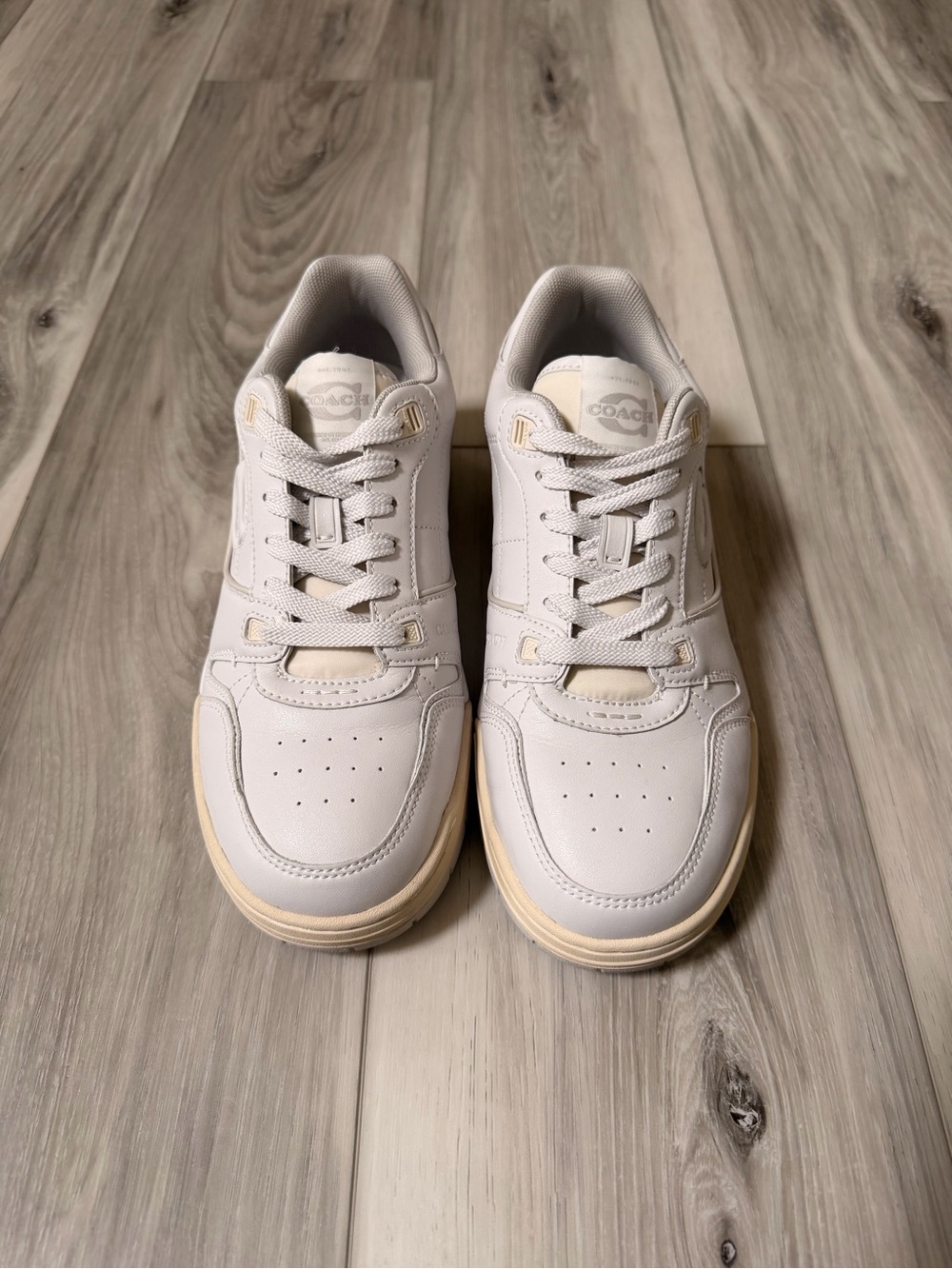 Coach Soho CAQ25 White Leather Sneakers Size 8.5B Gently Used - Picture 2 of 12